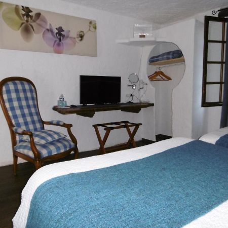 Le Relais Des Vieilles Postes Hotel Les Avenières Exterior foto