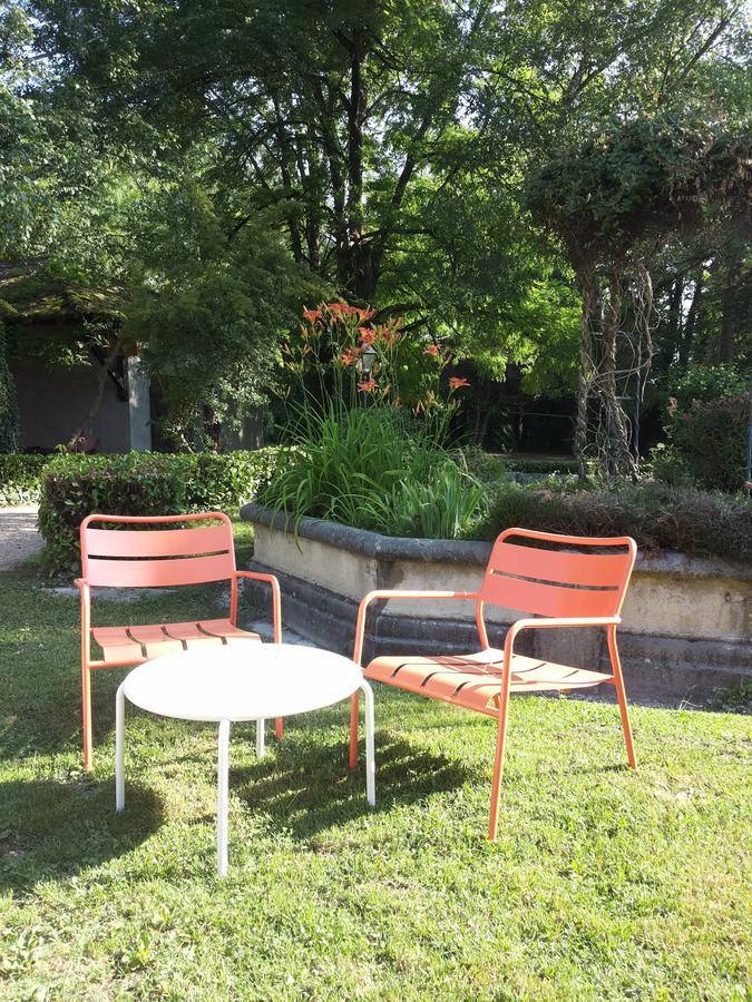 Le Relais Des Vieilles Postes Hotel Les Avenières Exterior foto