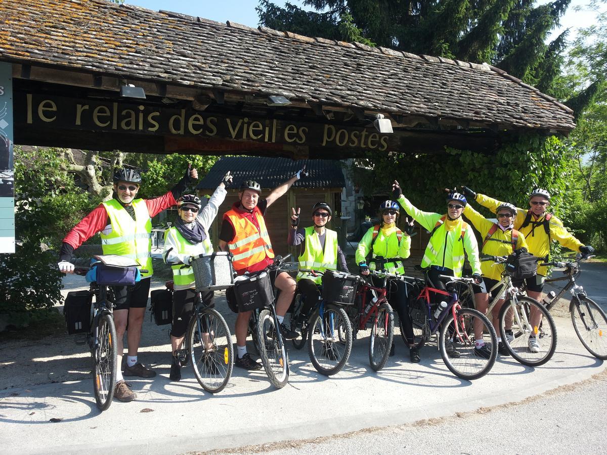 Le Relais Des Vieilles Postes Hotel Les Avenières Exterior foto