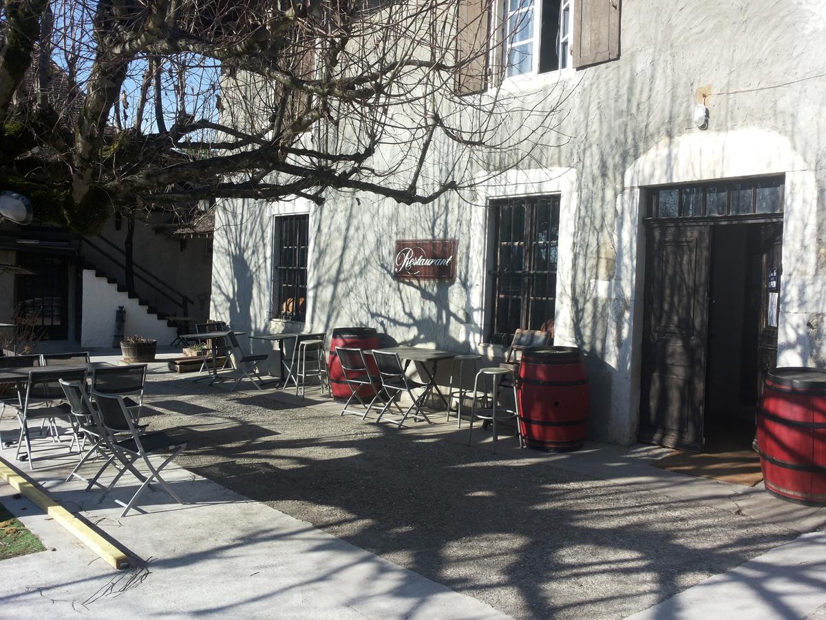 Le Relais Des Vieilles Postes Hotel Les Avenières Exterior foto
